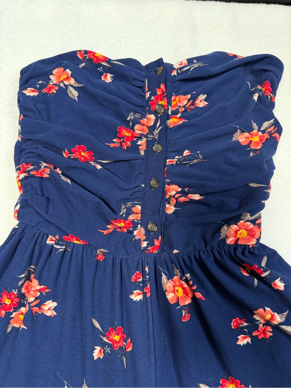 Justify Navy Strapless Floral Jumpsuit Size Small - Picture 8 of 8
